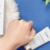 اسنس ضد آفتاب ترافل سفید د البا ضد چروک و جوانساز پوست D’Alba Waterfull Essence Sun Cream
